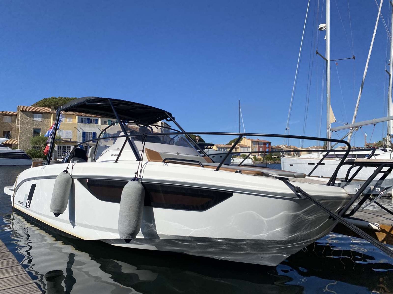 Beneteau Flyer 8 SUNdeck